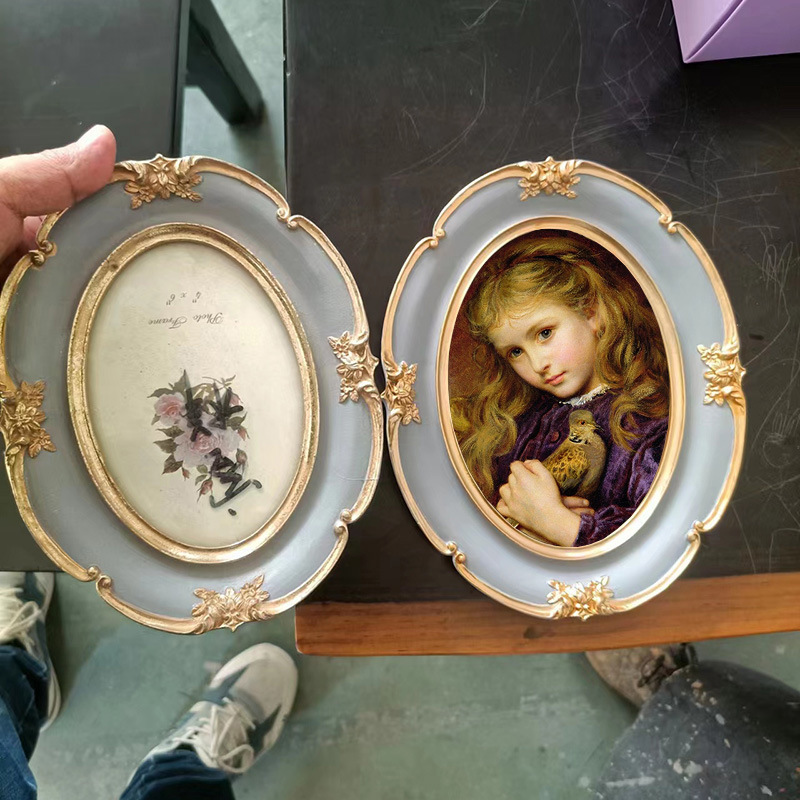 Porta-Retrato Oval Vintage de  - Resin Art Ideas avaliação e preço